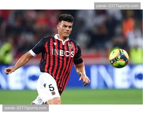 尼斯公布大名单，两名高大中卫悉数在列，旨在应对客队高空球优势