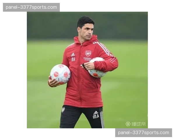 训练揭秘:阿森纳封闭训练重点演练由守转攻前3秒的出球线路